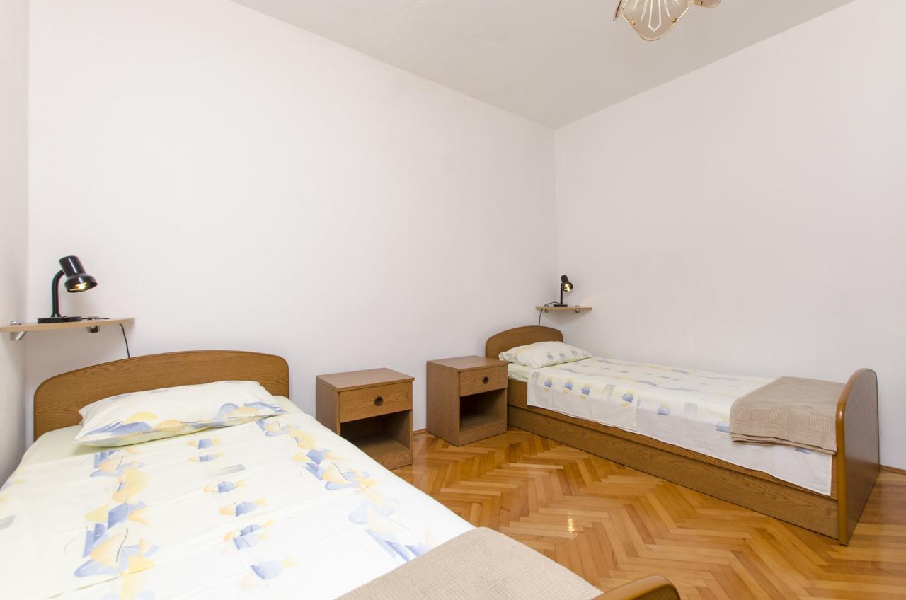 Apartment Danijela Примоштен Экстерьер фото