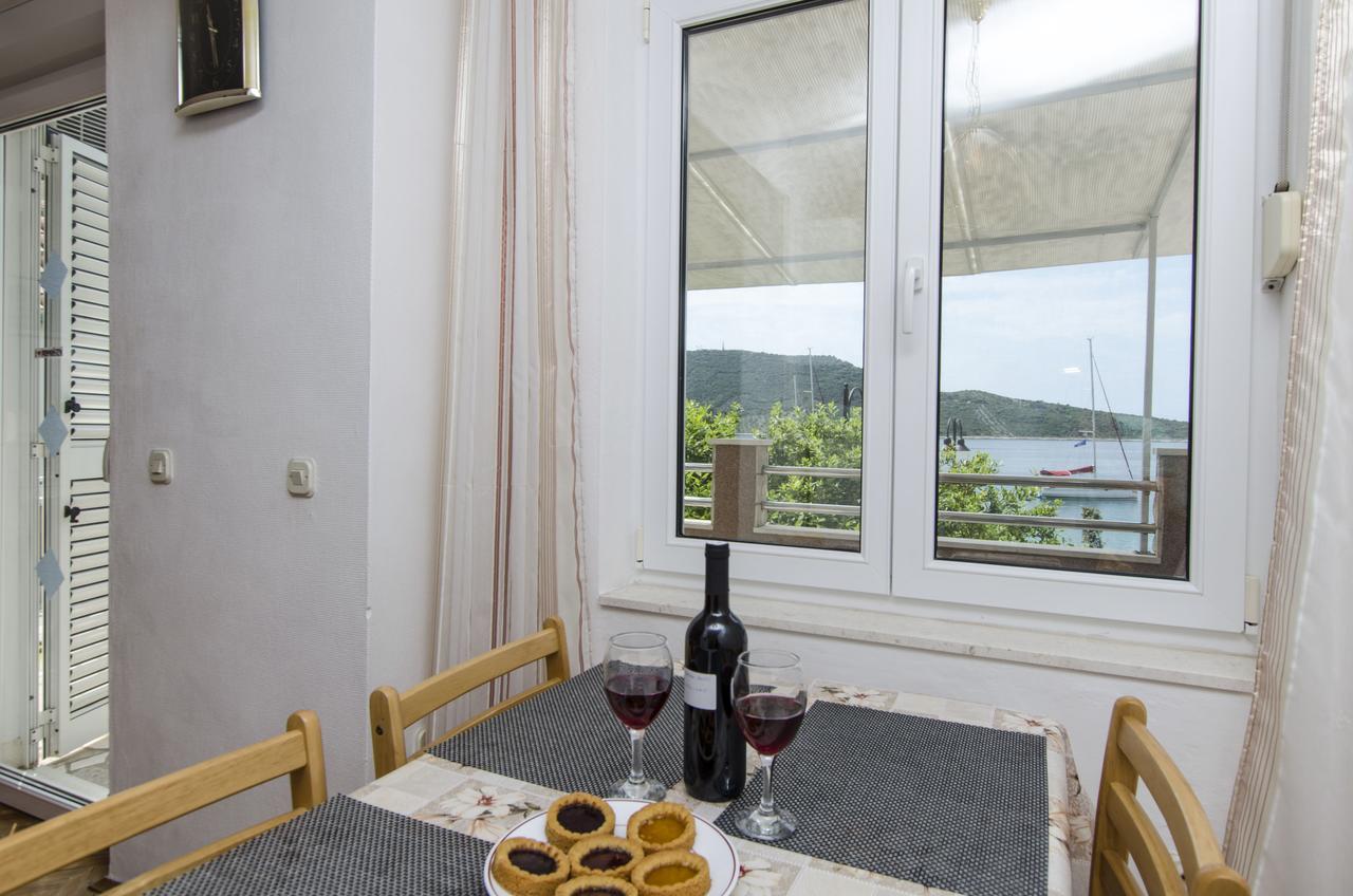 Apartment Danijela Примоштен Экстерьер фото
